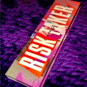M•A•C Girls ‘Risk Taker’ Palette